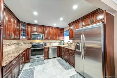 4 Morgan Avenue, Port Jefferson Station, NY 11776 - Photo 5