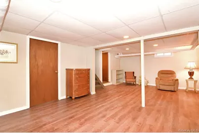 68 Hudson Road, Floral Park, NY 11001 - Photo 23