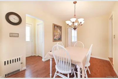 68 Hudson Road, Floral Park, NY 11001 - Photo 13