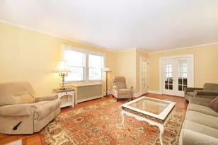 68 Hudson Rd, Floral Park, NY 11001 - Photo 3