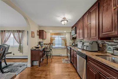 1008 Wood Park Drive, Baldwin, NY 11510 - Photo 13