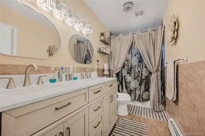 1008 Wood Park Drive, Baldwin, NY 11510 - Photo 5