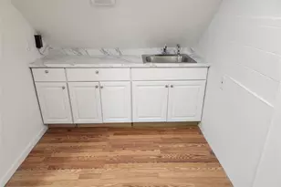 806 Oliver Ave, Westbury, NY 11590 - Photo 5