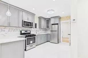 25-16 Curtis St, East Elmhurst, NY 11369 - Photo 17