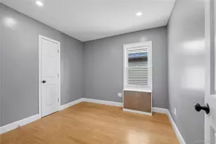 25-16 Curtis St, East Elmhurst, NY 11369 - Photo 11
