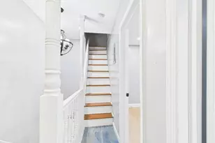 25-16 Curtis St, East Elmhurst, NY 11369 - Photo 5