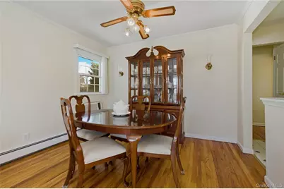 633 Evelyn Avenue, East Meadow, NY 11554 - Photo 5