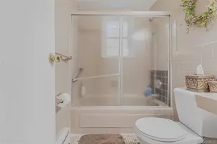 2551 Jerusalem Ave, North Bellmore, NY 11710 - Photo 17