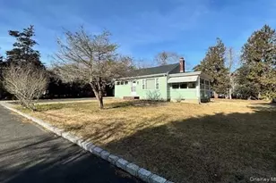 5 Pine St, Hampton Bays, NY 11946 - Photo 15