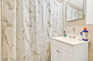 134-31 229th St, Springfield Gardens, NY 11413 - Photo 25