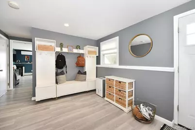 151 Norwood Avenue, Malverne, NY 11565 - Photo 19