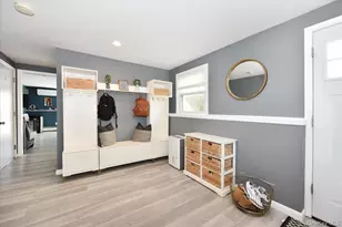 151 Norwood Ave, Malverne, NY 11565 - Photo 19