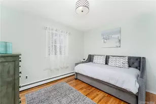 8 Wakeman Ct, Hampton Bays, NY 11946 - Photo 9