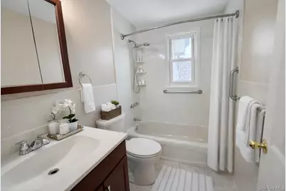 1711 William Street, Merrick, NY 11566 - Photo 7