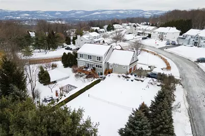 1016 Forest Glen, New Windsor, NY 12553 - Photo 3