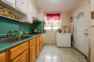 3304 Bouck Ave, Bronx, NY 10469 - Photo 7