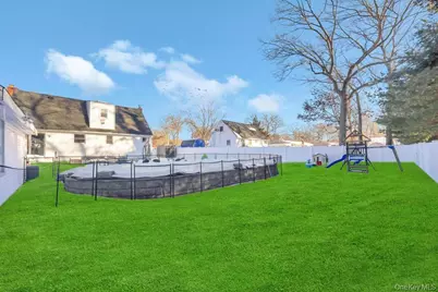 24 New Lane, Selden, NY 11784 - Photo 19