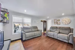 24 New Ln, Selden, NY 11784 - Photo 7