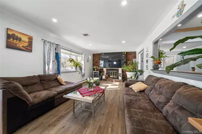 342 Revilo Avenue, Shirley, NY 11967 - Photo 7