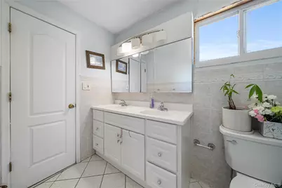 342 Revilo Avenue, Shirley, NY 11967 - Photo 17