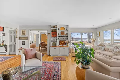 5 Shore Drive, Setauket, NY 11733 - Photo 11