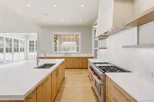 120 Halsey Ln, Bridgehampton, NY 11932 - Photo 11