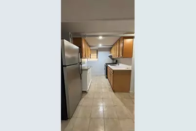 1527 E 172nd Street #1A, Bronx, NY 10472 - Photo 3