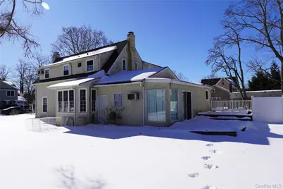 21 Potter Street, Patchogue, NY 11772 - Photo 3