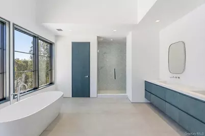 50 Tuckahoe Lane, Southampton, NY 11968 - Photo 25