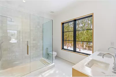 50 Tuckahoe Lane, Southampton, NY 11968 - Photo 17