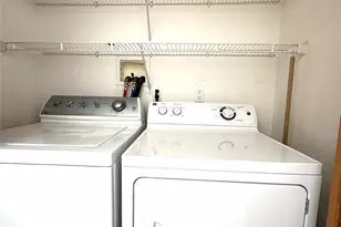 211 Falcon Ct, Poughkeepsie, NY 12603 - Photo 25