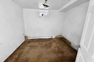 108 Suffolk Ave, Brentwood, NY 11717 - Photo 19