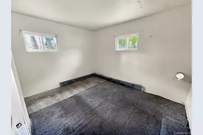 108 Suffolk Avenue, Brentwood, NY 11717 - Photo 13