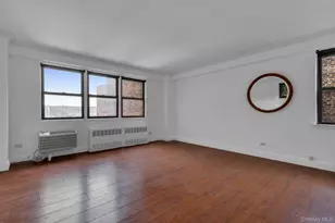 579 W 215th St, New York, NY 10034 - Photo 3