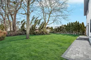 351 Concord Ave, East Meadow, NY 11554 - Photo 33