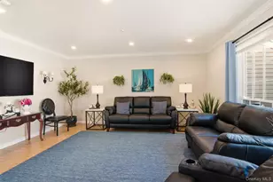 27 Hearthside Dr, Mount Sinai, NY 11766 - Photo 5