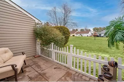 27 Hearthside Drive, Mount Sinai, NY 11766 - Photo 21