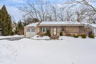 18 Robert Dr, Huntington, NY 11743 - Photo 29