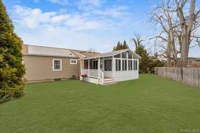 18 Robert Drive, Huntington, NY 11743 - Photo 25