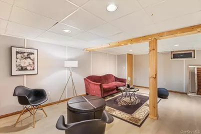 18 Robert Drive, Huntington, NY 11743 - Photo 23