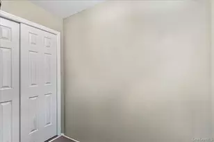 18 Robert Dr, Huntington, NY 11743 - Photo 21