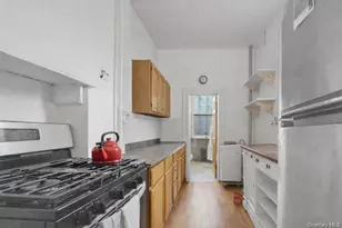 584 Sterling Pl, Brooklyn, NY 11238 - Photo 9