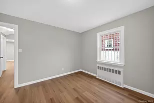 104-24 208th St, Queens Village, NY 11429 - Photo 15