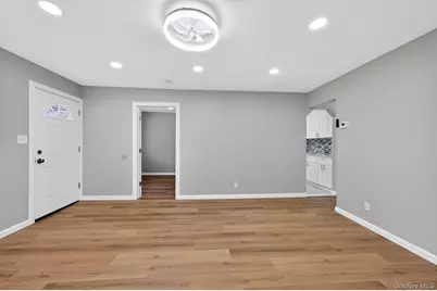 10424 208th Street, Queens Village, NY 11429 - Photo 5