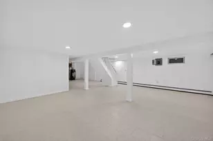 104-24 208th St, Queens Village, NY 11429 - Photo 23