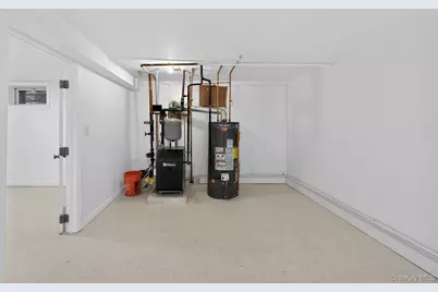 10424 208th Street, Queens Village, NY 11429 - Photo 25