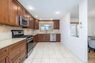 2970 Bond Drive, Merrick, NY 11566 - Photo 9