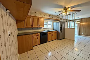 63 Riverdale Ave, White Plains, NY 10607 - Photo 7