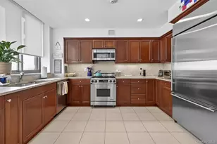 10 City Pl, White Plains, NY 10601 - Photo 17