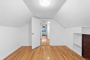 2322 Pearsall Ave, Bronx, NY 10469 - Photo 29